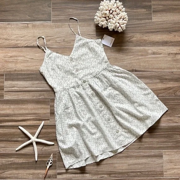 🌴🔆O’NEILL- VIVETTE DRESS🔆🌴 - Picture 2 of 12